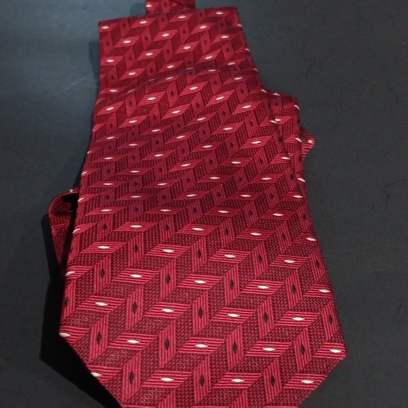 Men's Silk Red Tie - Picture 1 of 3